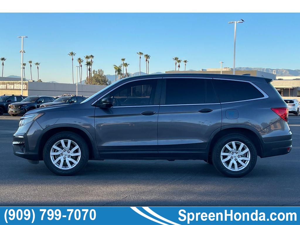 2019 Honda Pilot LX's photo