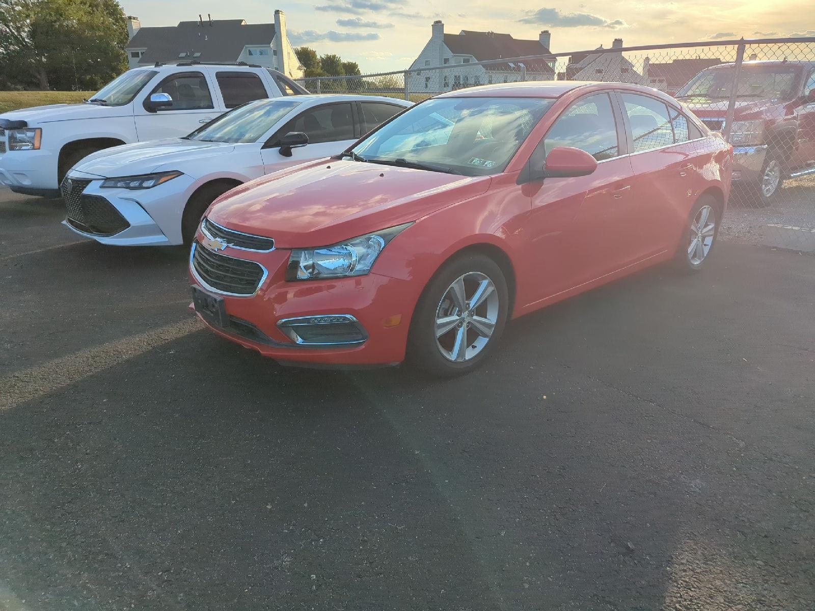2015 Chevrolet Cruze LT photo 2