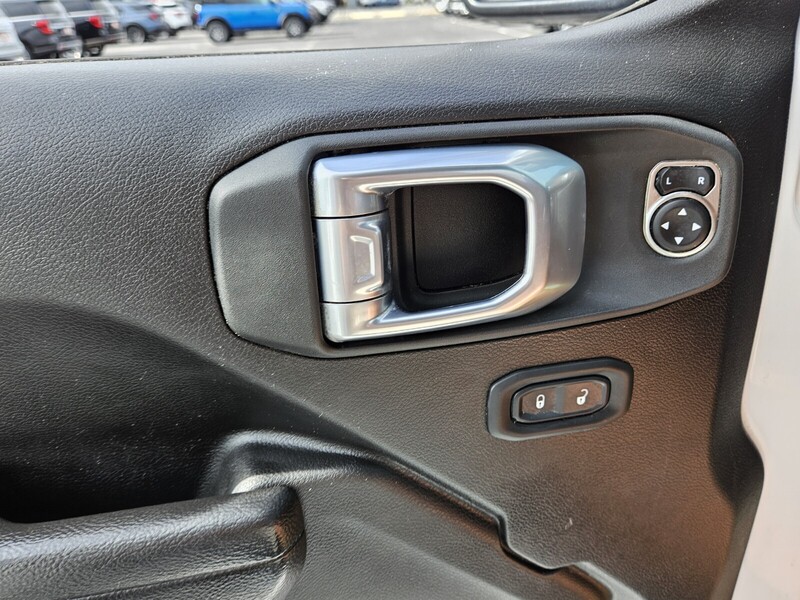 2022 Jeep Gladiator Sport S photo 25