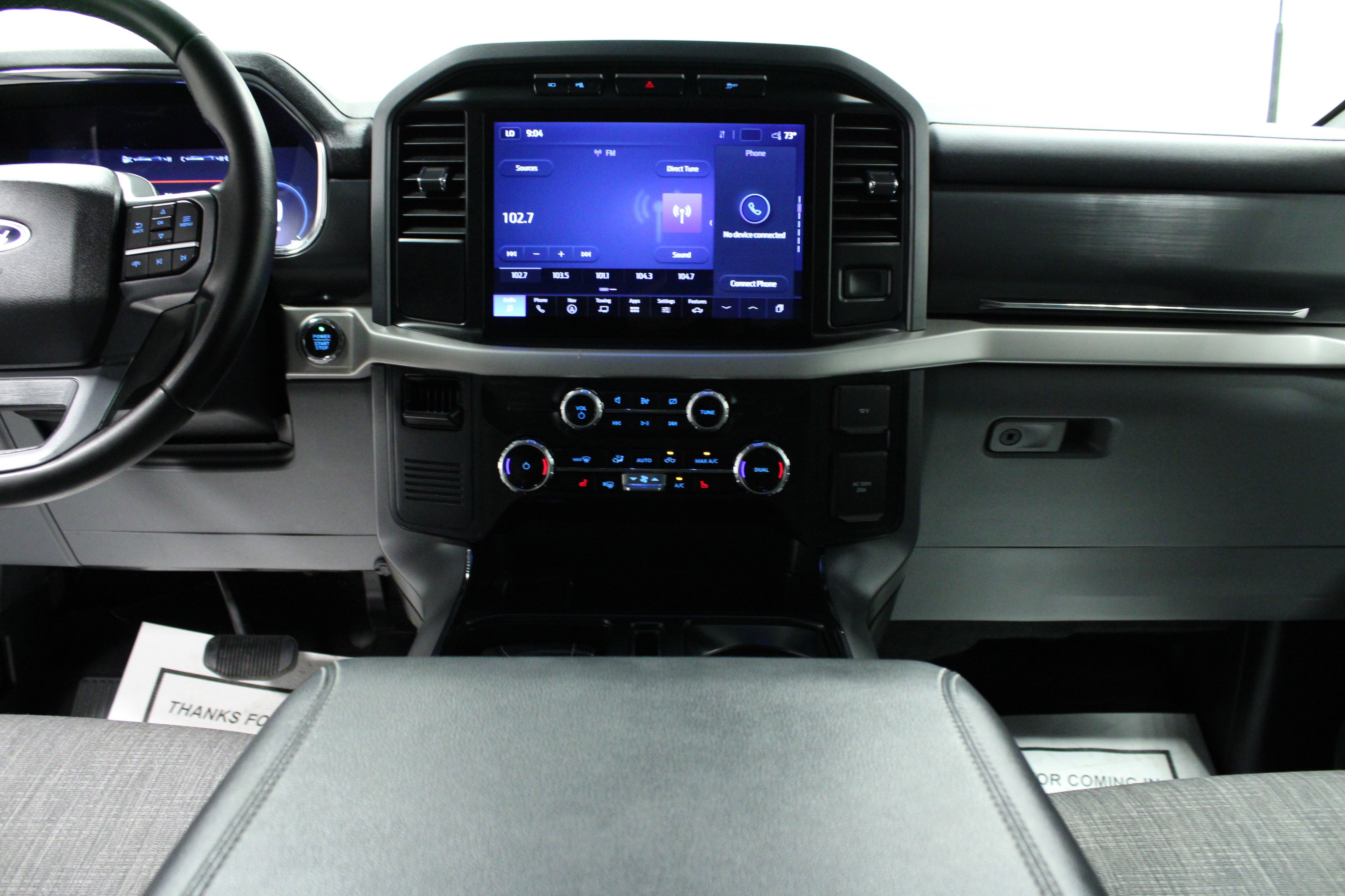2023 Ford F-150 Lightning XLT photo 13