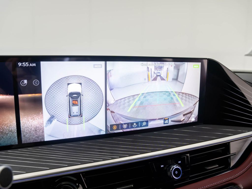 2026 Infiniti QX80 photo 22