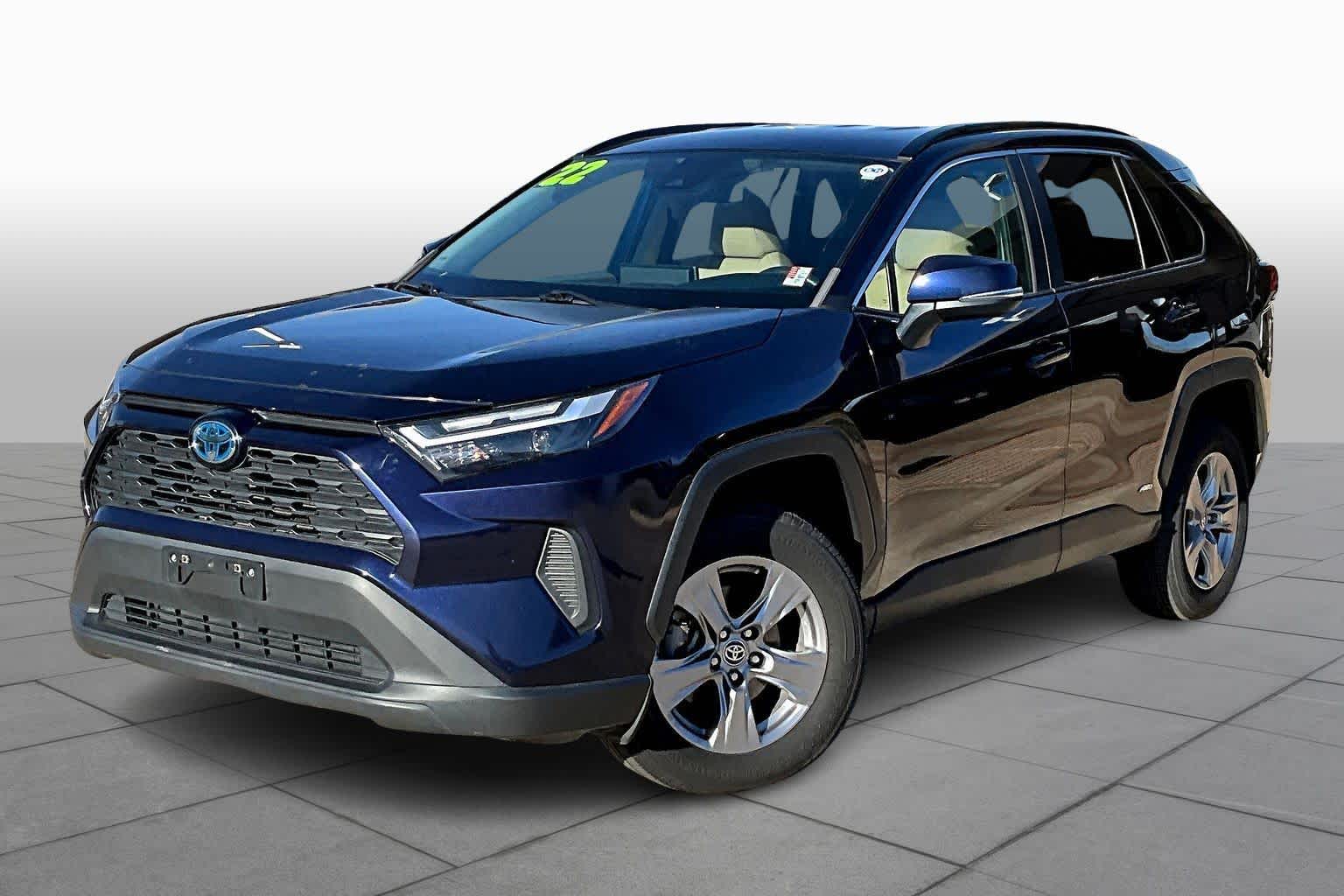 2022 Toyota RAV4 Hybrid XLE Sport photo 2