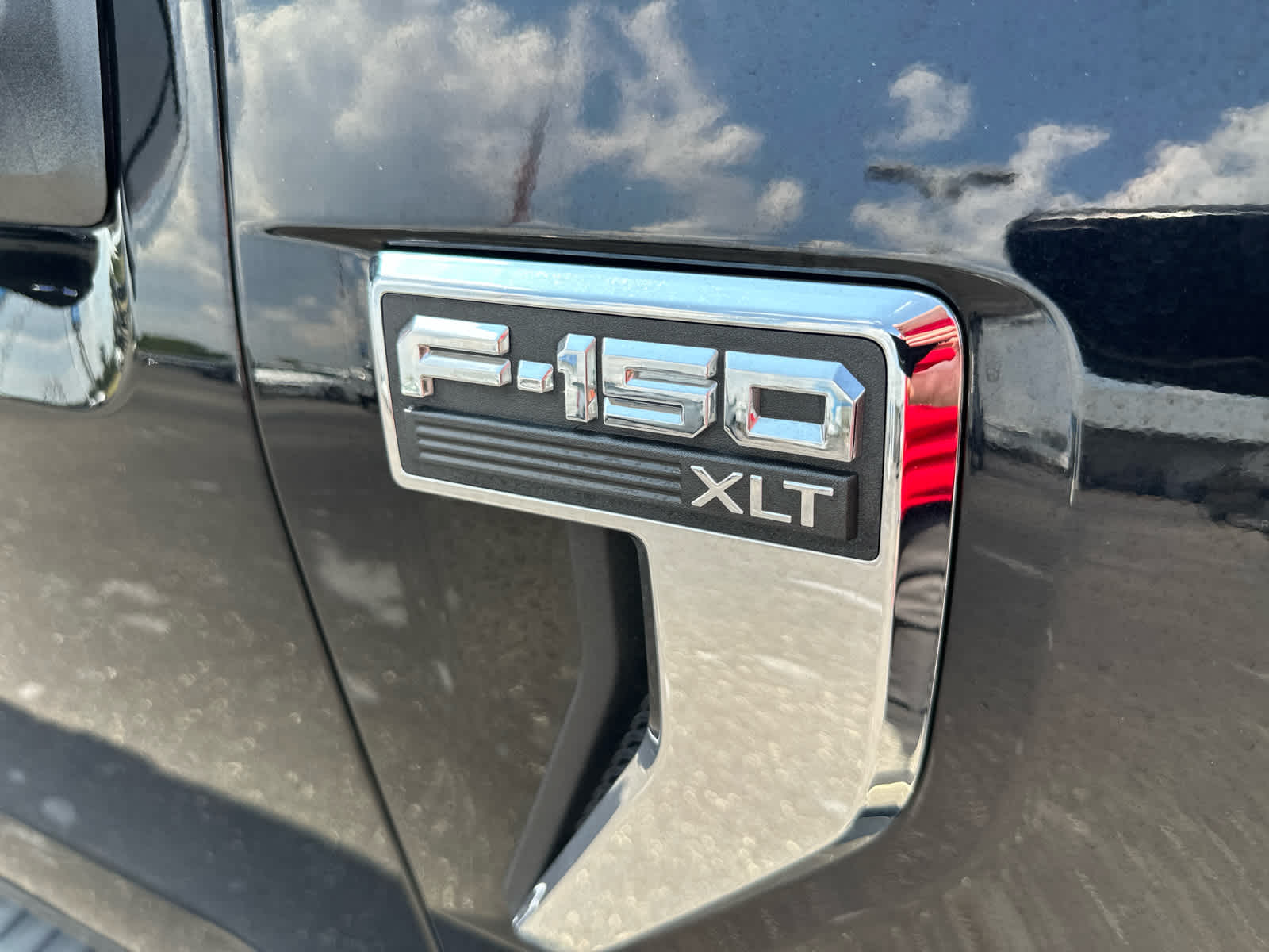 2024 Ford F-150 XLT photo 26