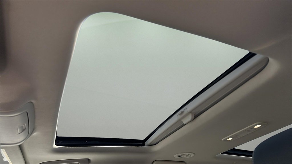 2023 Gmc Acadia Denali photo 3