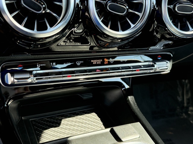 2025 Mercedes Benz CLA 250 photo 12