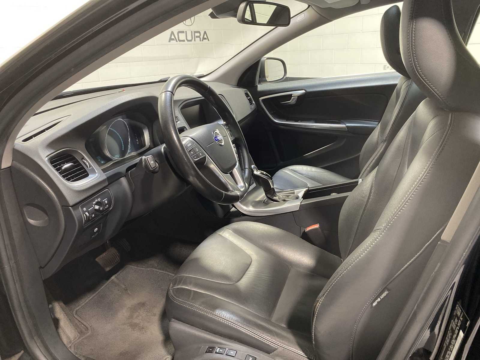 Used 2015 Volvo V60 Premier with VIN YV126MEB1F1209320 for sale in Verona, NJ