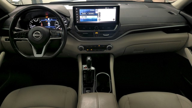 Used 2023 Pearl White Tricoat Nissan 2.5 SV image 29