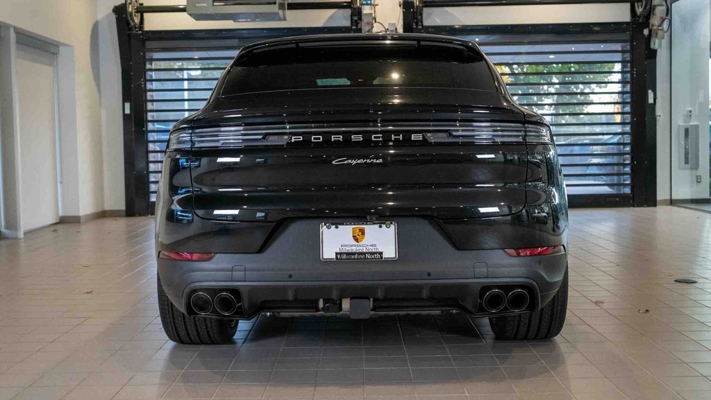 2025 Porsche Cayenne Coupe photo 5