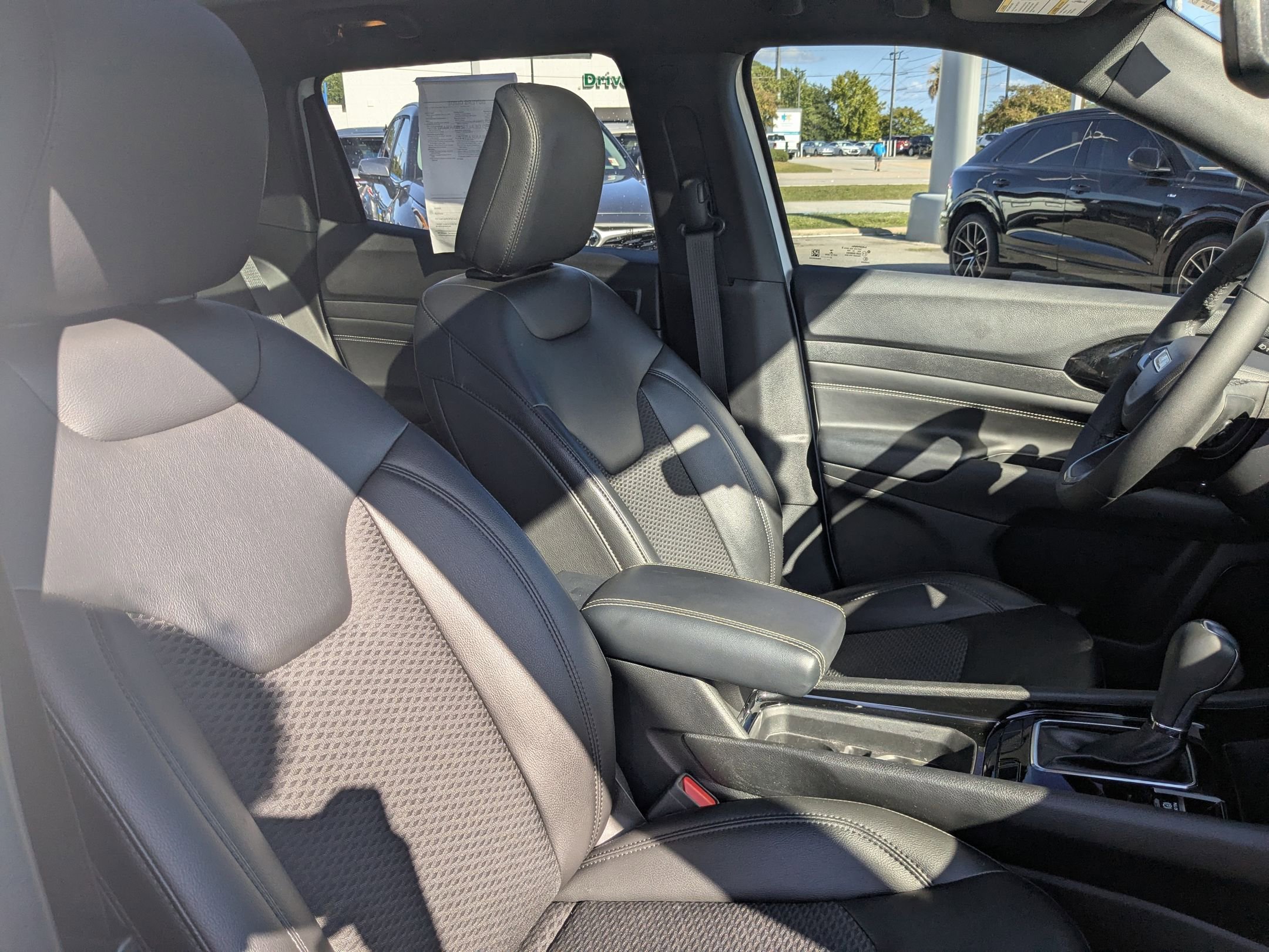 2022 Jeep Compass Altitude photo 30