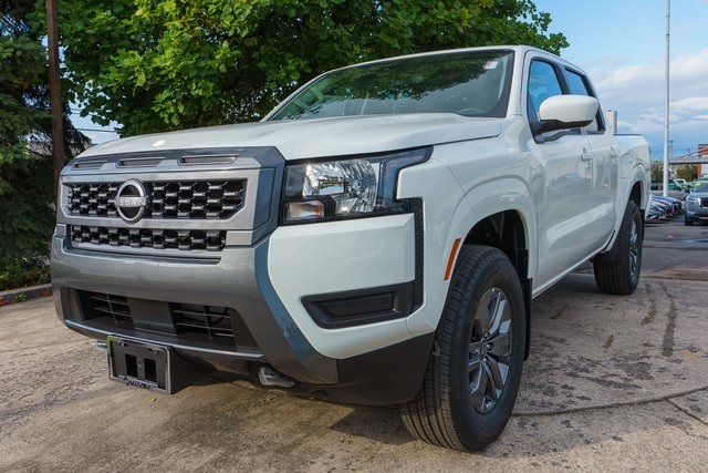 2025 Nissan Frontier SV photo 2