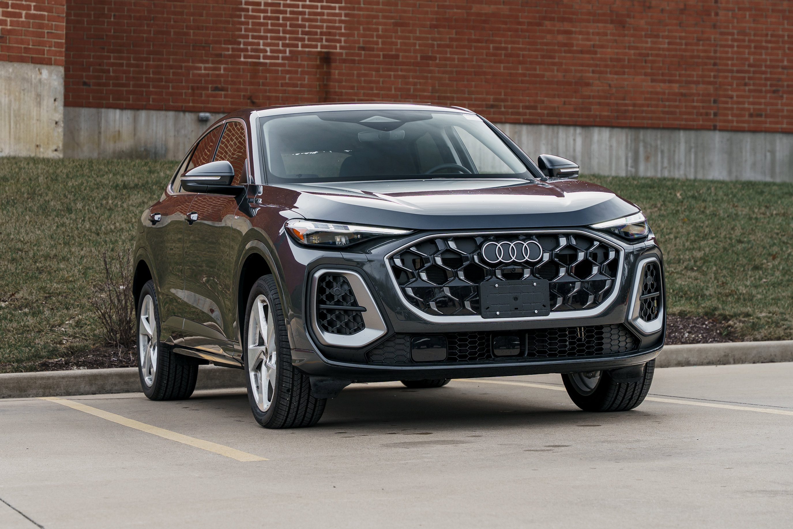 2025 Audi New Q5 Sportback Premium Plus's photo