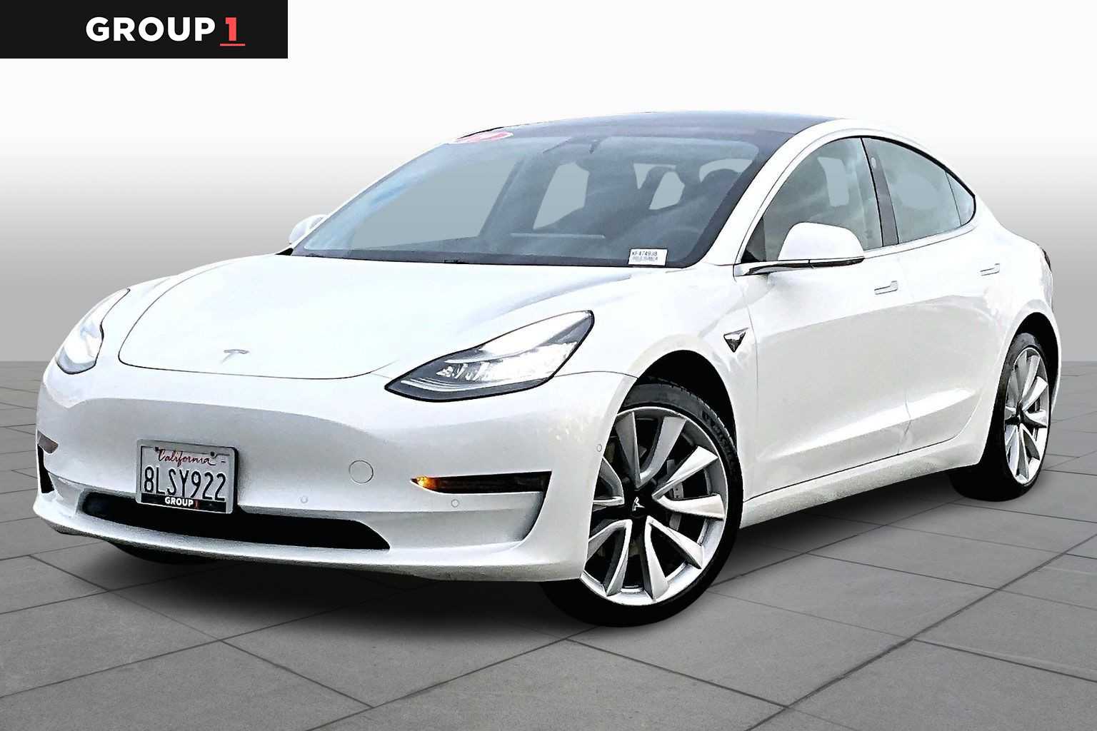 2019 Tesla Model 3 Base's photo