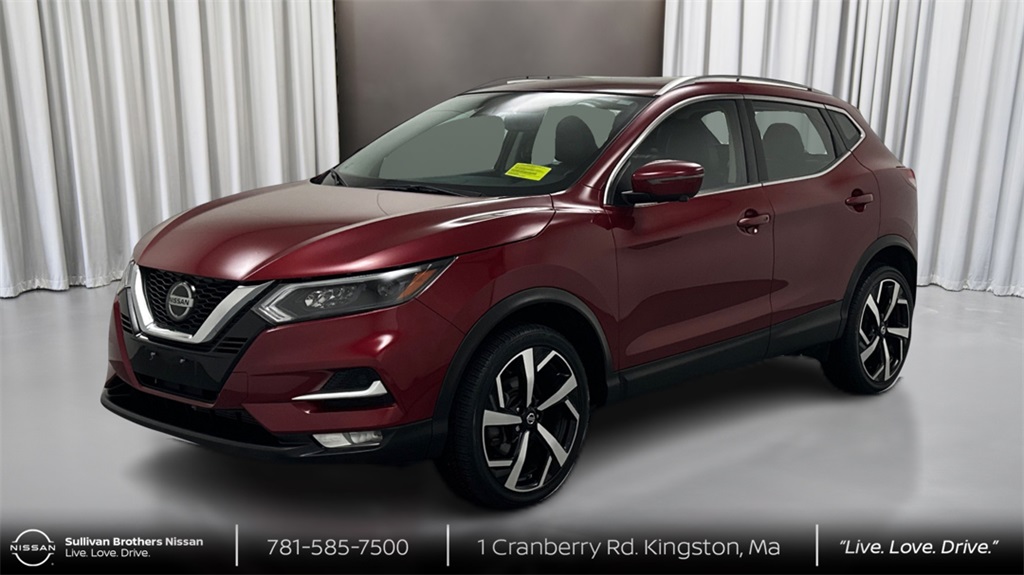 Used 2022 Red Nissan SL image 1