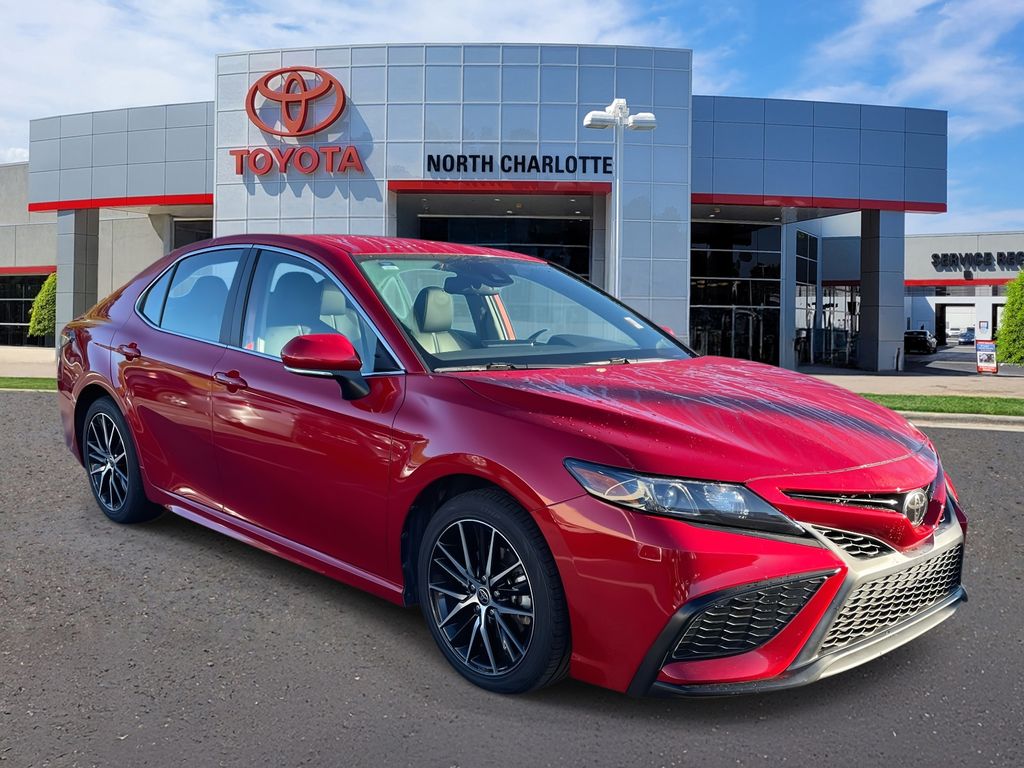 2022 Toyota Camry SE