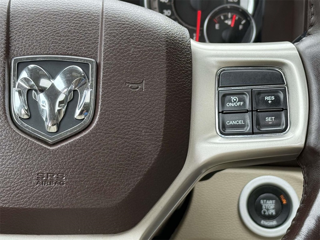 2015 Ram 2500 Laramie photo 23