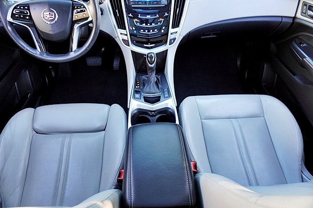 Used 2015 White Cadillac Premium image 21