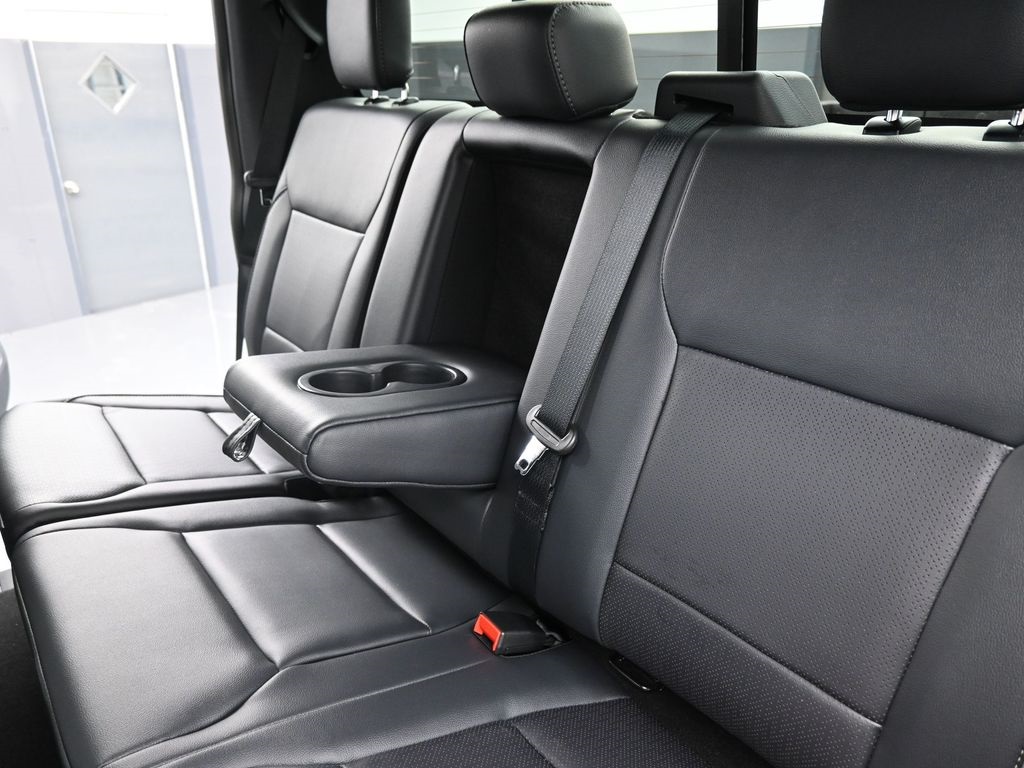2025 Ford F-150 Lariat photo 29