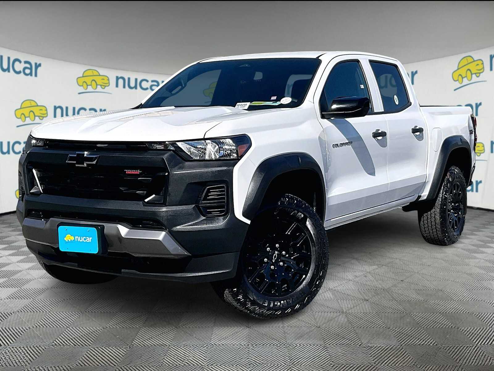 2024 Chevrolet Colorado Trail Boss photo 3