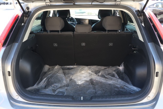 2023 Kia Niro LX photo 14