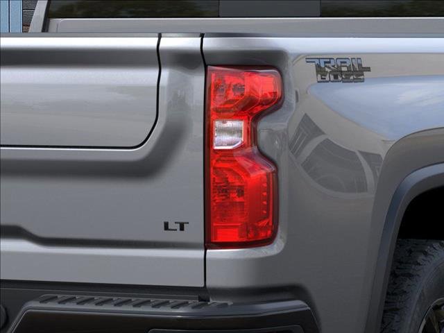 2026 Chevrolet Silverado 2500HD LT photo 9