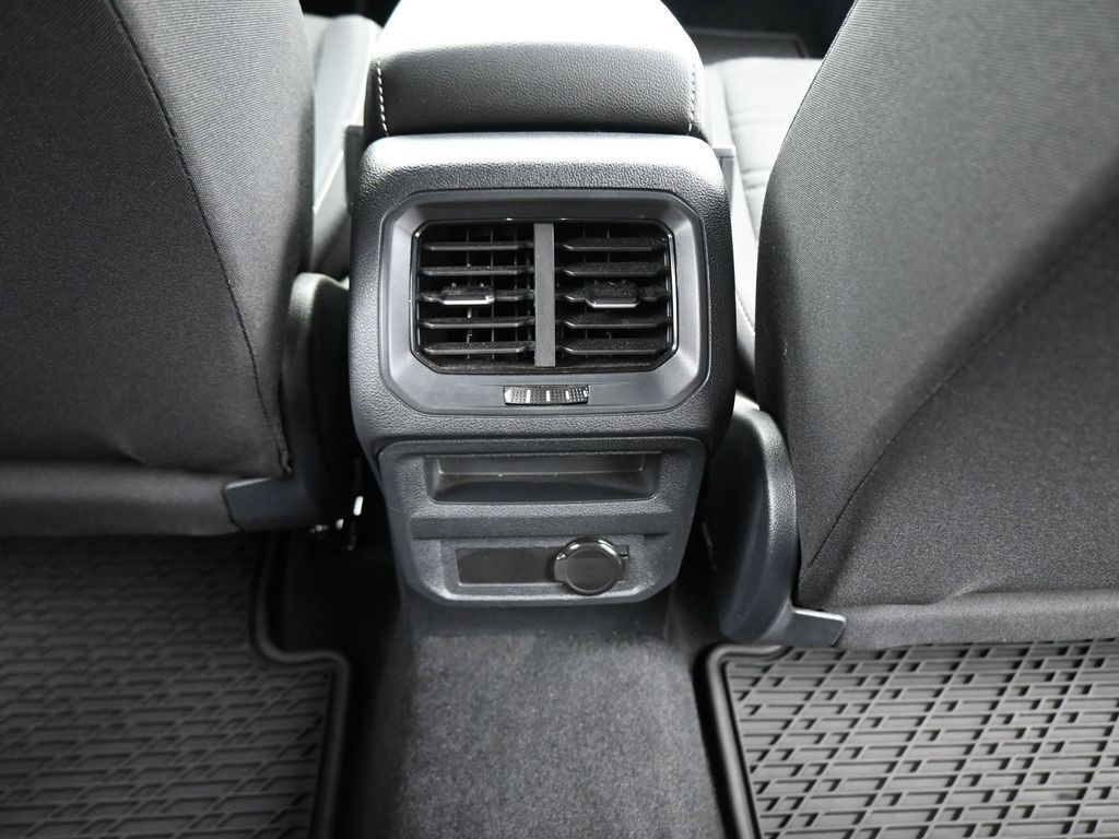 2024 Volkswagen Tiguan S photo 38