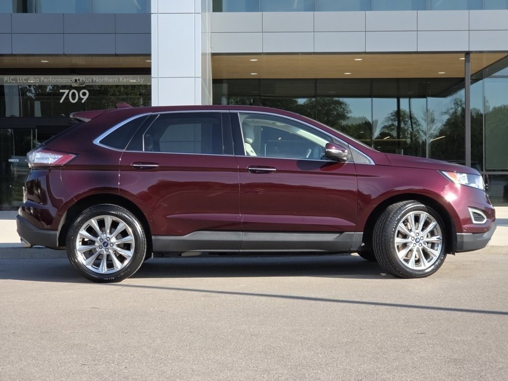 2018 Ford Edge Titanium photo 22