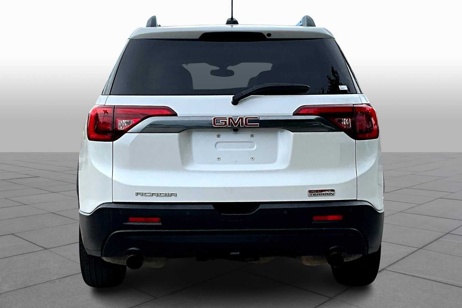 2019 Gmc Acadia SLT photo 4