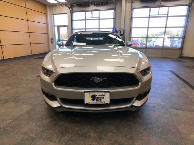 2017 Ford Mustang EcoBoost Premium photo 3