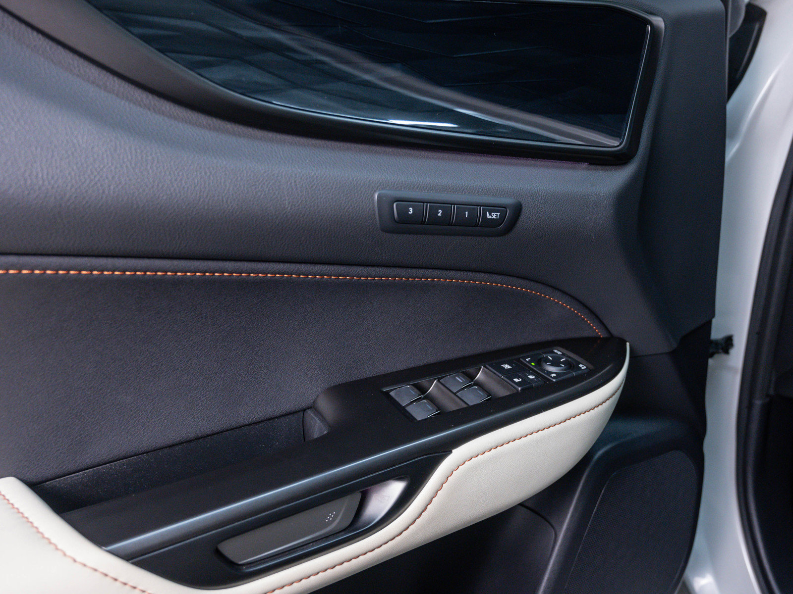 2022 Lexus NX 350h Premium AWD photo 13