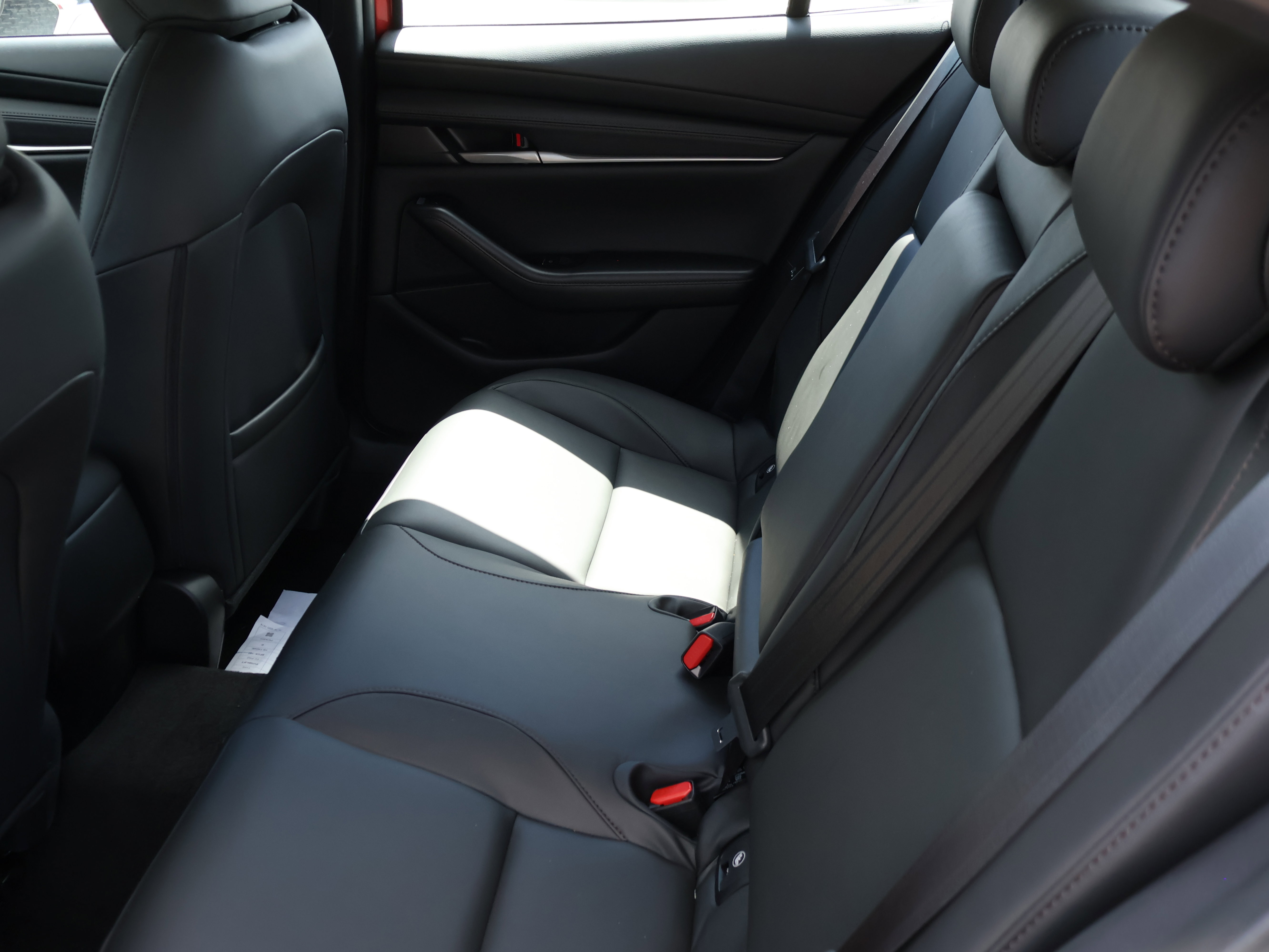 2025 Mazda Mazda3 Sedan 2.5 Select Sport photo 10