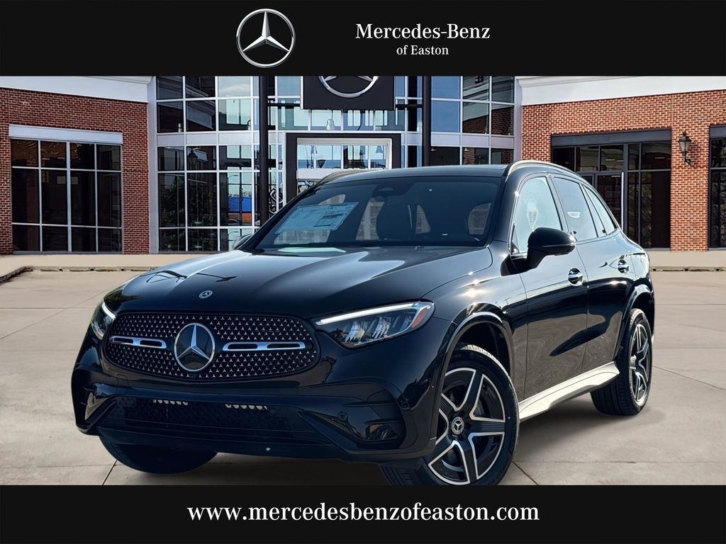 2026 Mercedes-Benz GLC Base's photo