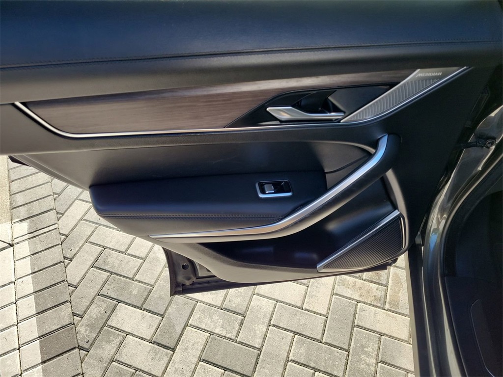2021 Jaguar F-PACE P250 S photo 19