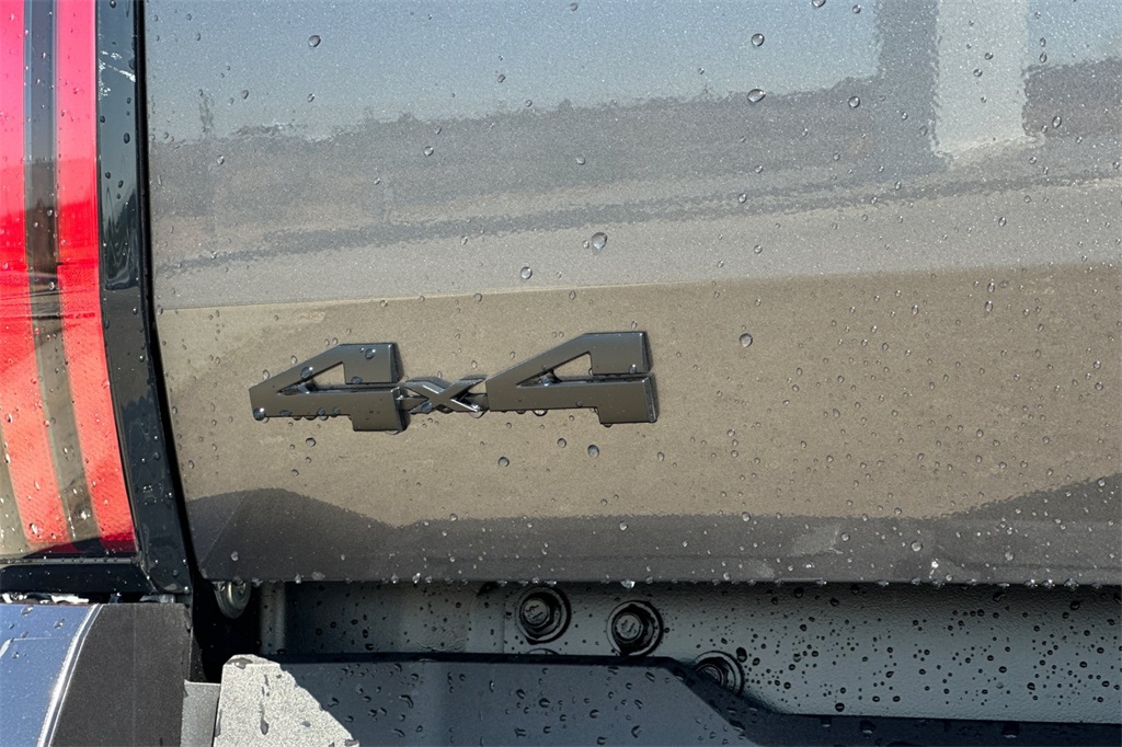 2025 Toyota Tundra Limited CrewMax photo 23