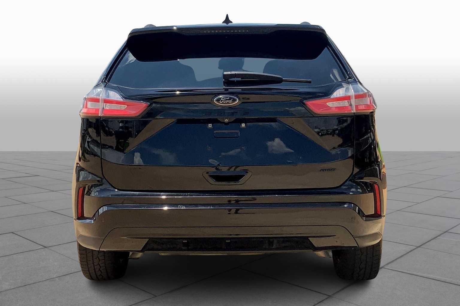 2022 Ford Edge SE photo 8