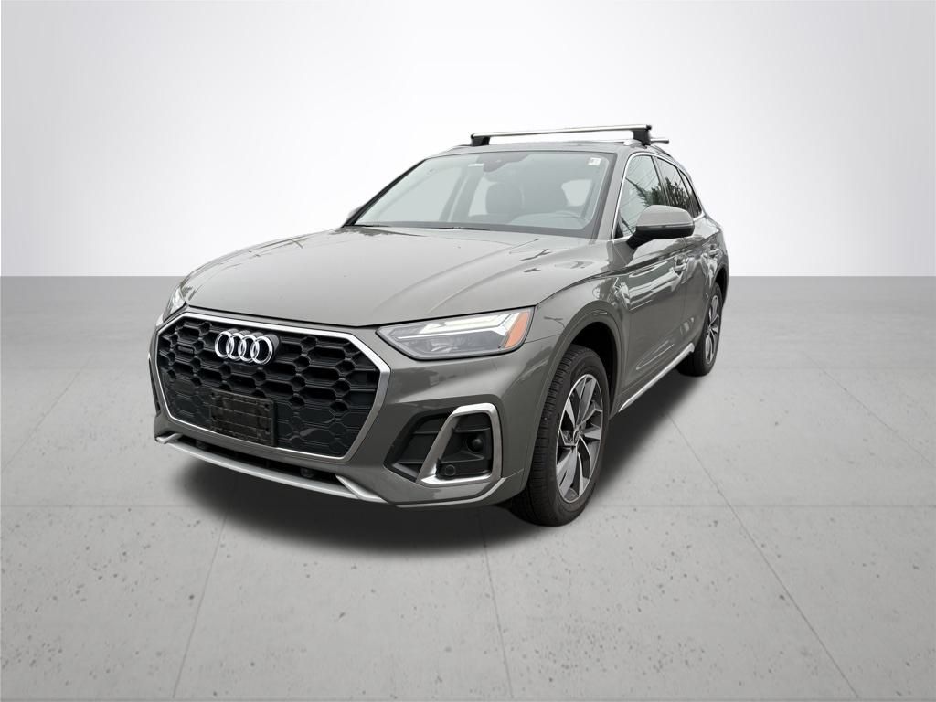 2023 Audi Q5 45 S line Premium Plus photo 2