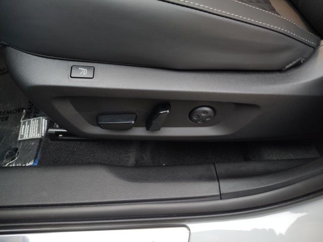2025 Mitsubishi Outlander PHEV SEL photo 23