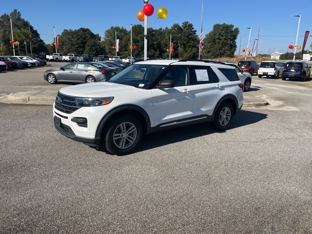 2021 Ford Explorer XLT photo 3