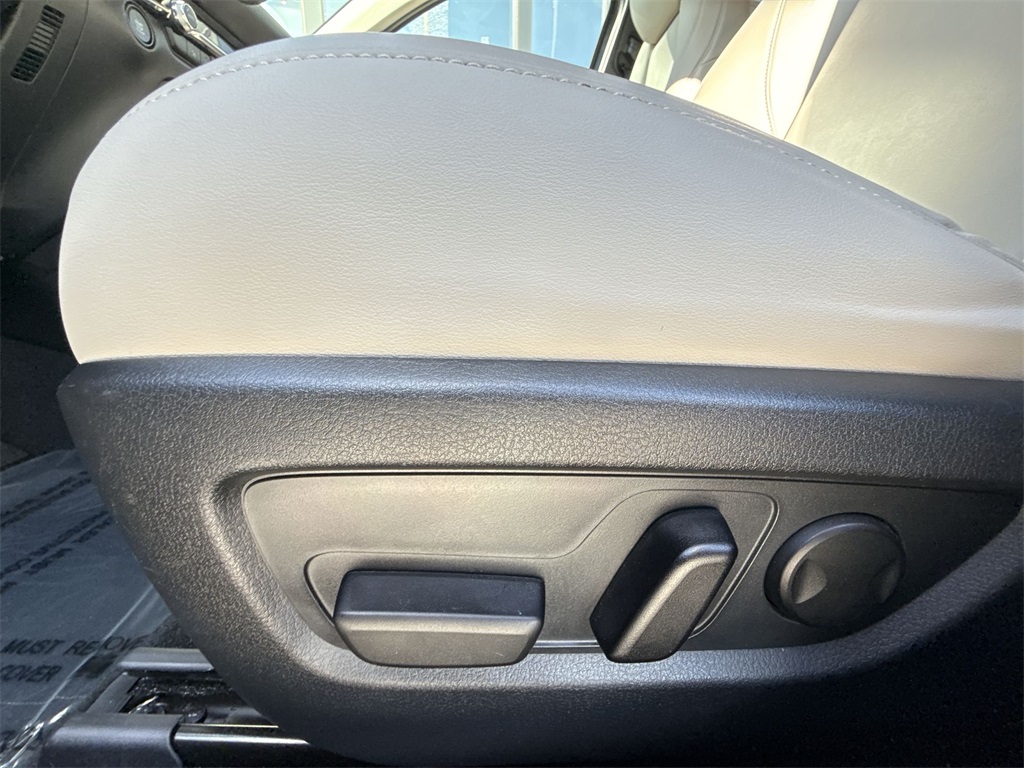 2023 Mazda CX-30 2.5 S Preferred photo 12