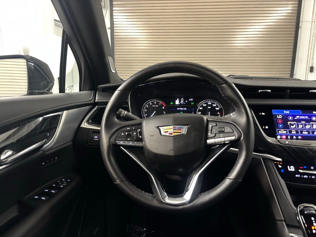 2025 Cadillac XT6 Premium Luxury photo 31