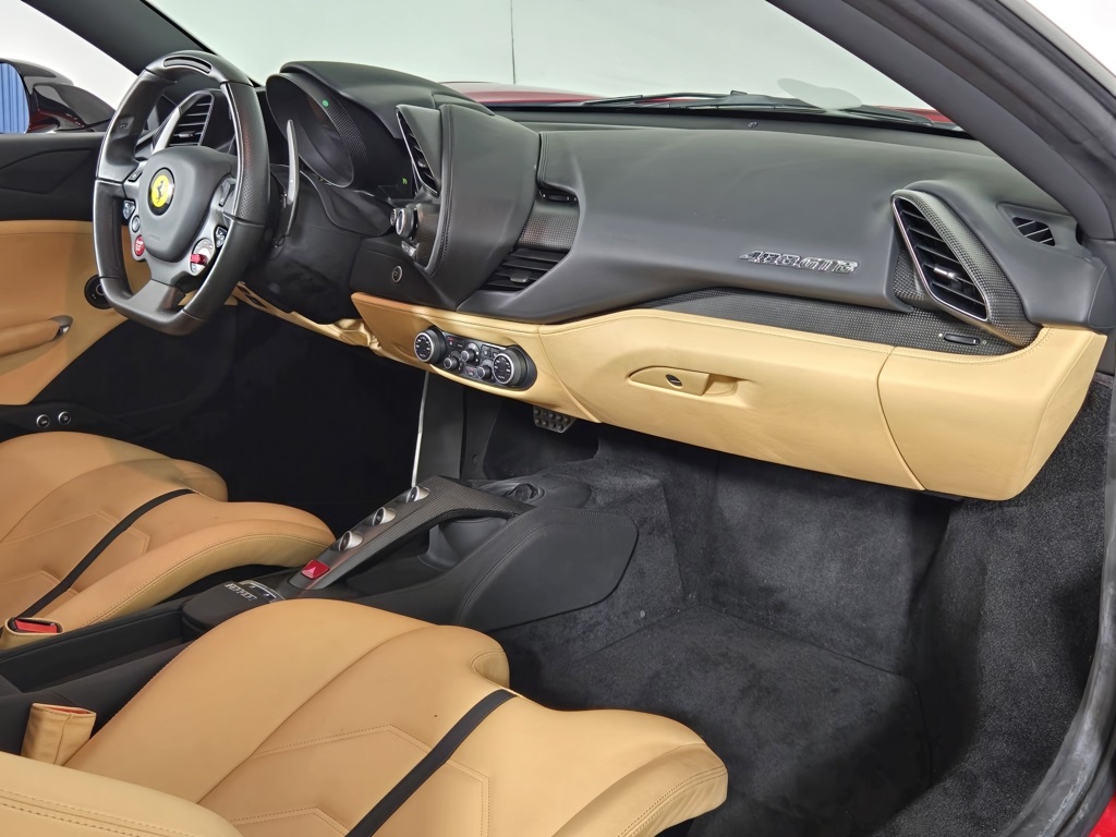 2017 Ferrari 488 GTB photo 14