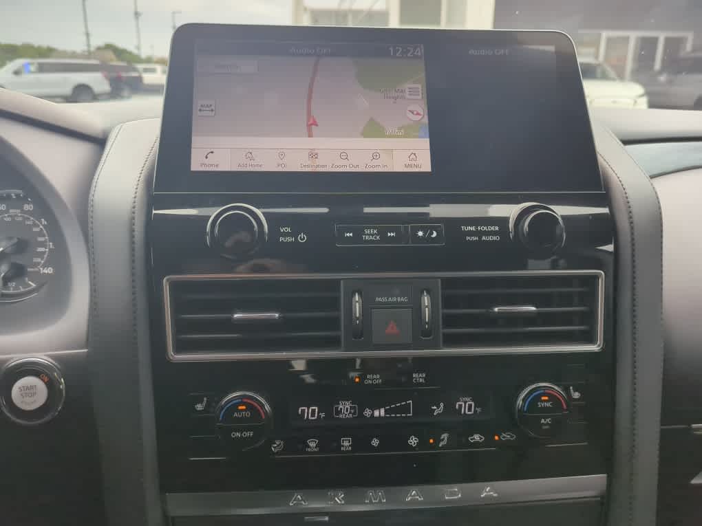 2022 Nissan Armada SV photo 6