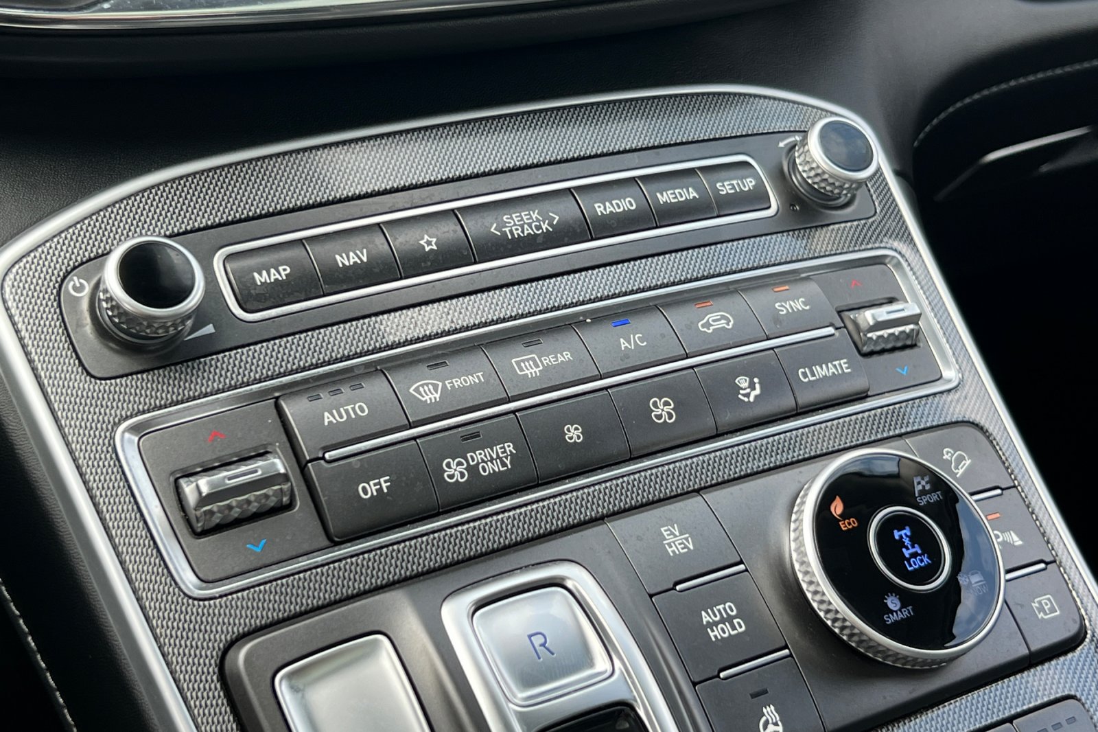 2023 Hyundai Santa Fe Limited photo 19