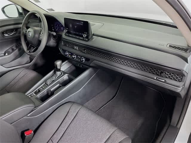 2025 Honda Accord LX photo 29