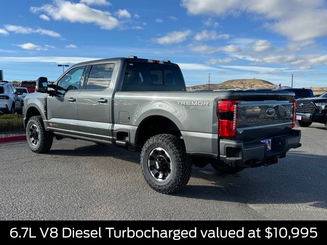 2026 Ford F-250 Lariat photo 2