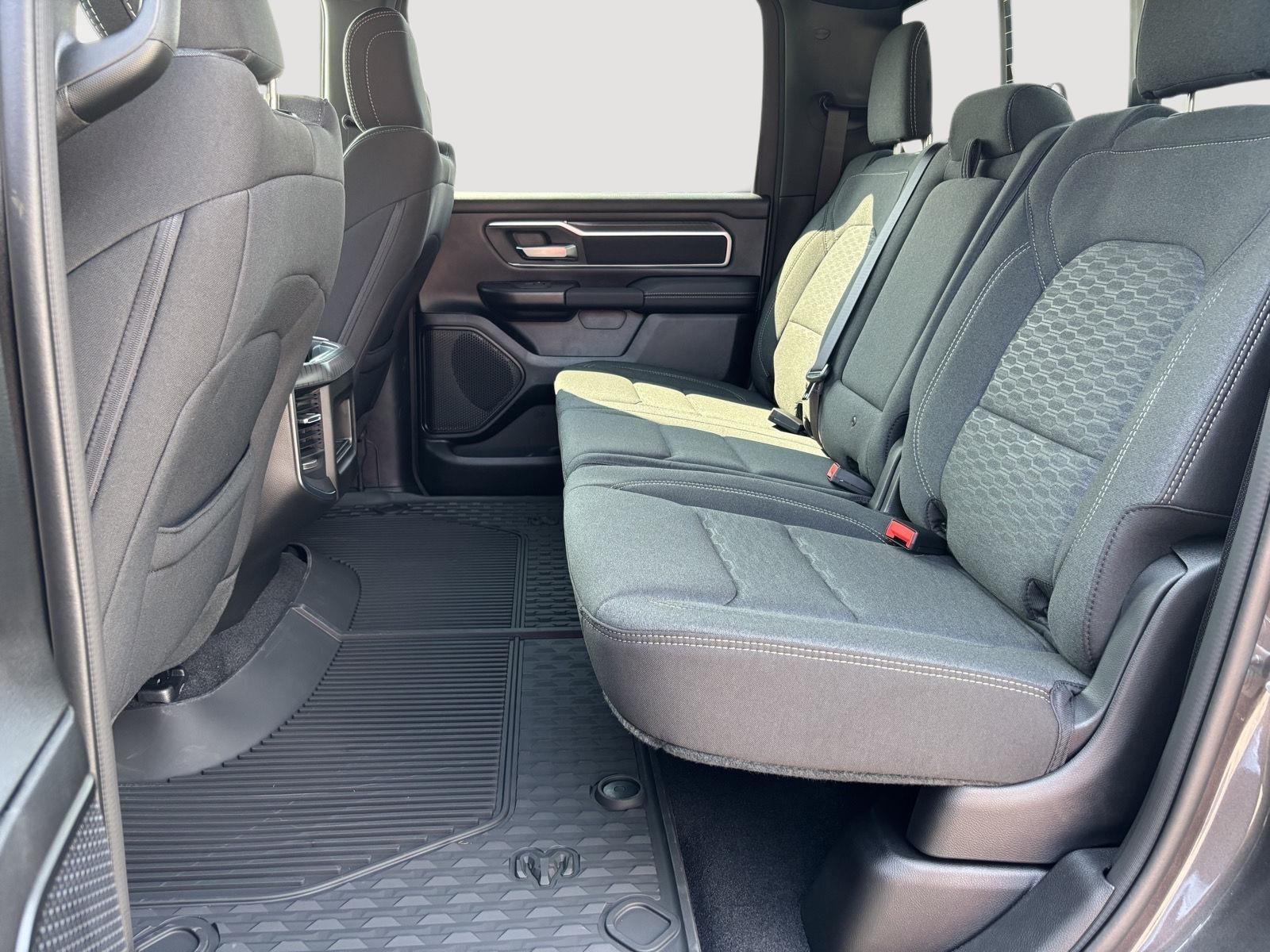 2026 Ram 1500 Big Horn photo 33