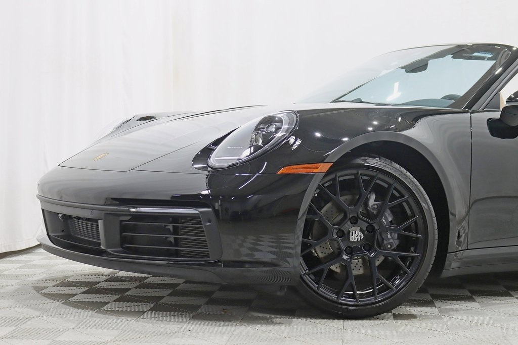 2022 Porsche 911 4 photo 4