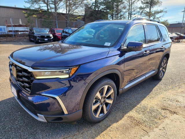2025 Honda Pilot Elite's photo
