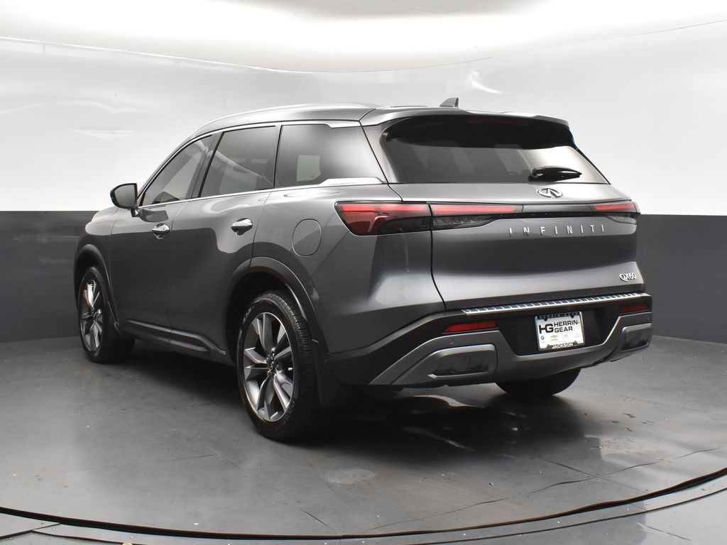 2022 Infiniti QX60 Luxe photo 3