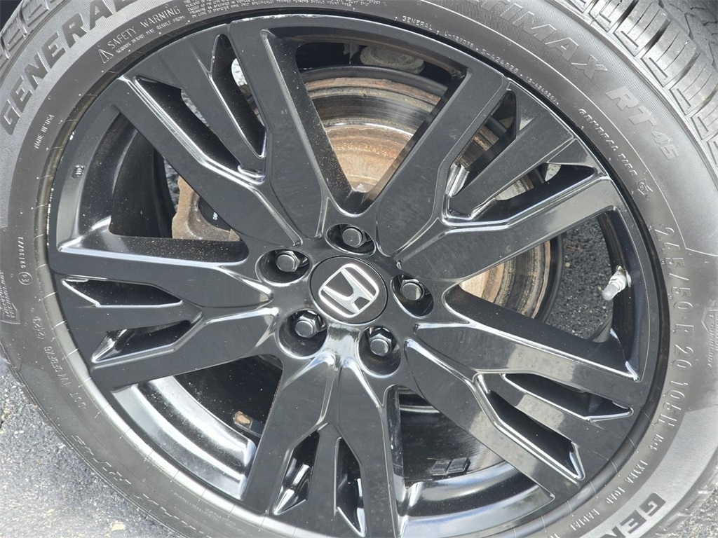 2021 Honda Pilot Black Edition photo 8