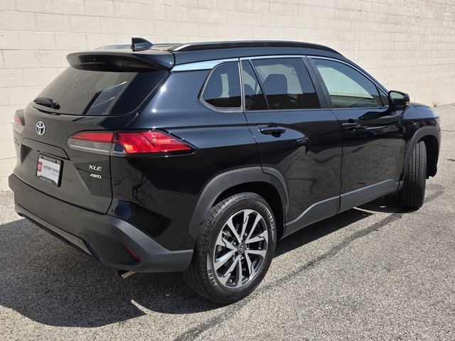 2022 Toyota Corolla Cross XLE photo 4